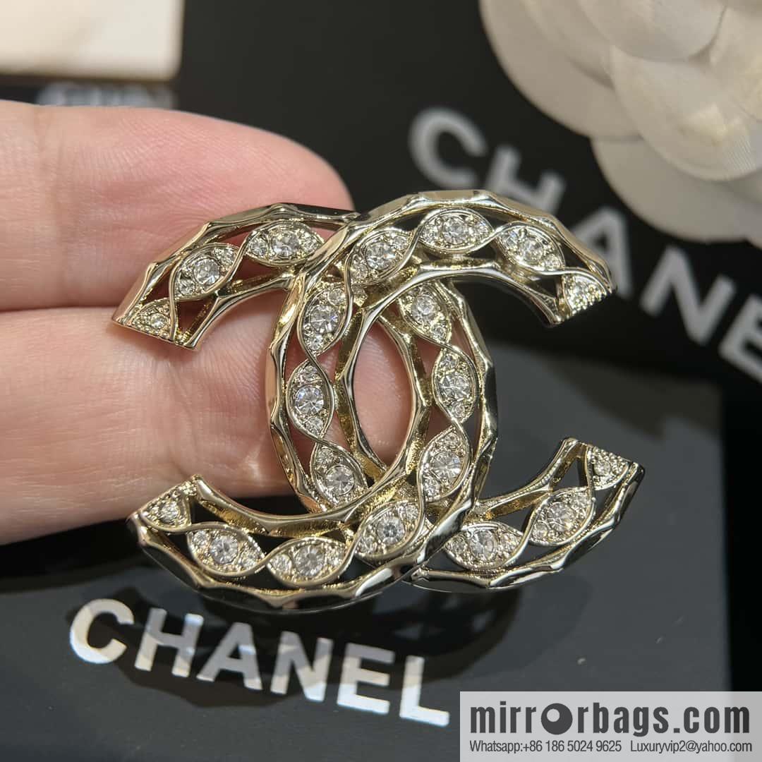 ❗️New ❗️☀️ New ☑️ Chanel Double C Horse Eye Diamond Brooch ☀️