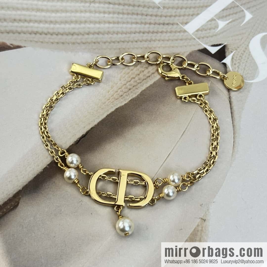 New ☑️ DIOR CD double pearl bracelet