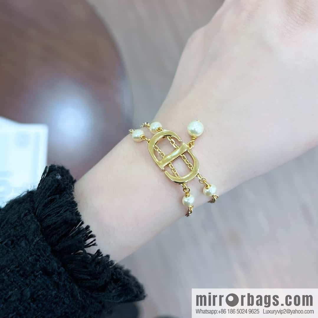 New ☑️ DIOR CD double pearl bracelet