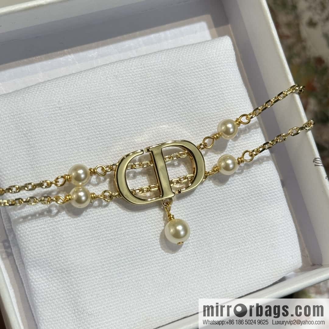 New ☑️ DIOR CD double pearl bracelet
