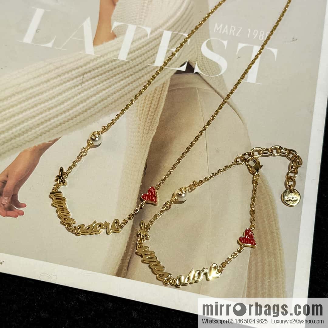 New Dior CD Alphabet Peach Heart Love Bracelet Necklace