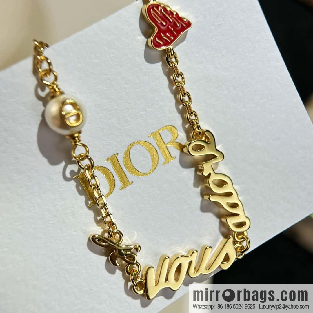New Dior CD Alphabet Peach Heart Love Bracelet Necklace