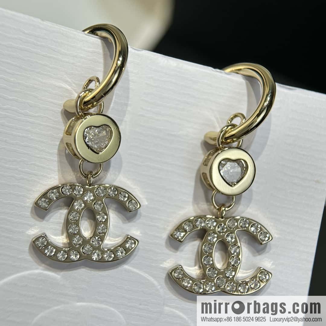 ❗️New ❗️ new ☑️ chanel c3 double c peach heart love stud earrings ☀️