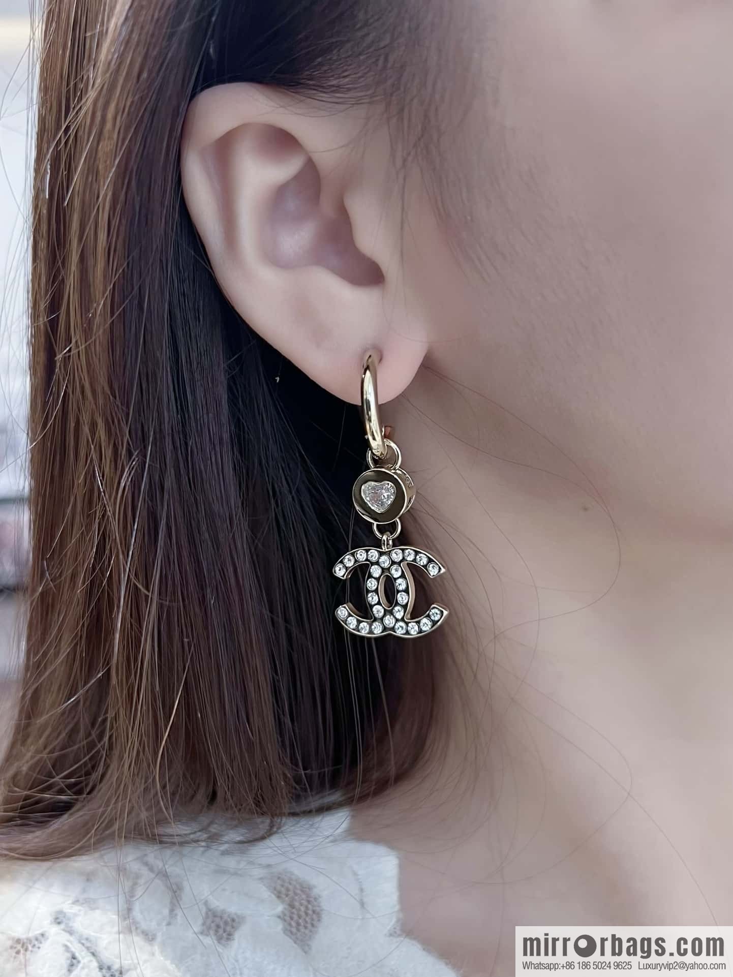 ❗️New ❗️ new ☑️ chanel c3 double c peach heart love stud earrings ☀️