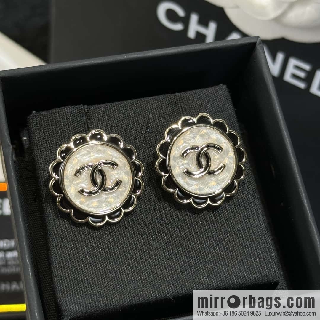 ❗️New ❗️☀️ new ☑️ chanel c1 double c round stud earrings ☀️