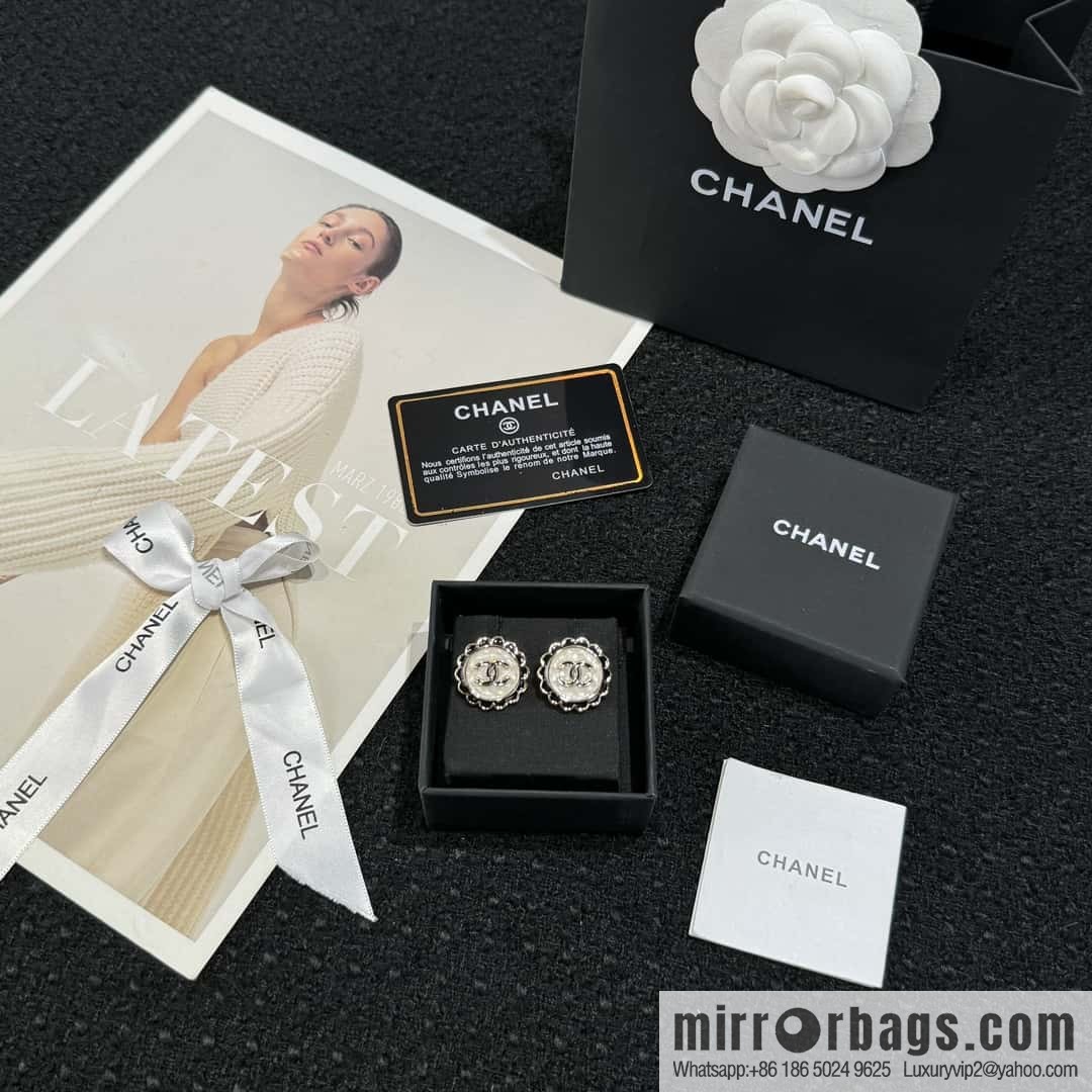 ❗️New ❗️☀️ new ☑️ chanel c1 double c round stud earrings ☀️