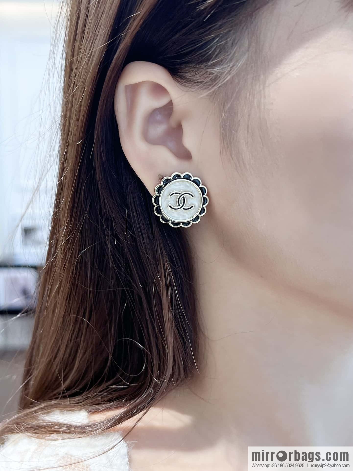 ❗️New ❗️☀️ new ☑️ chanel c1 double c round stud earrings ☀️