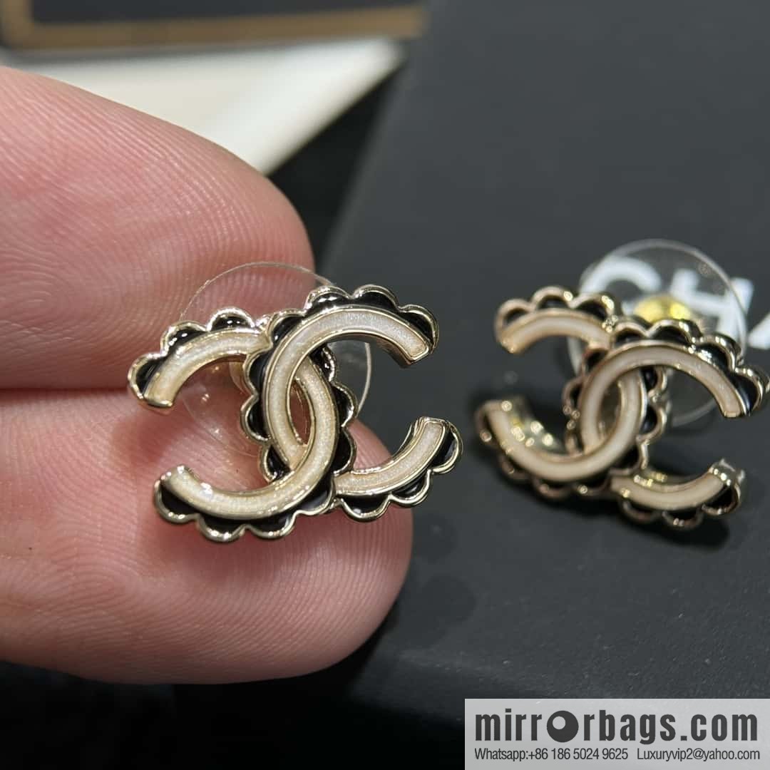 ☀️New ☑️ chanel c1 double c stud earrings