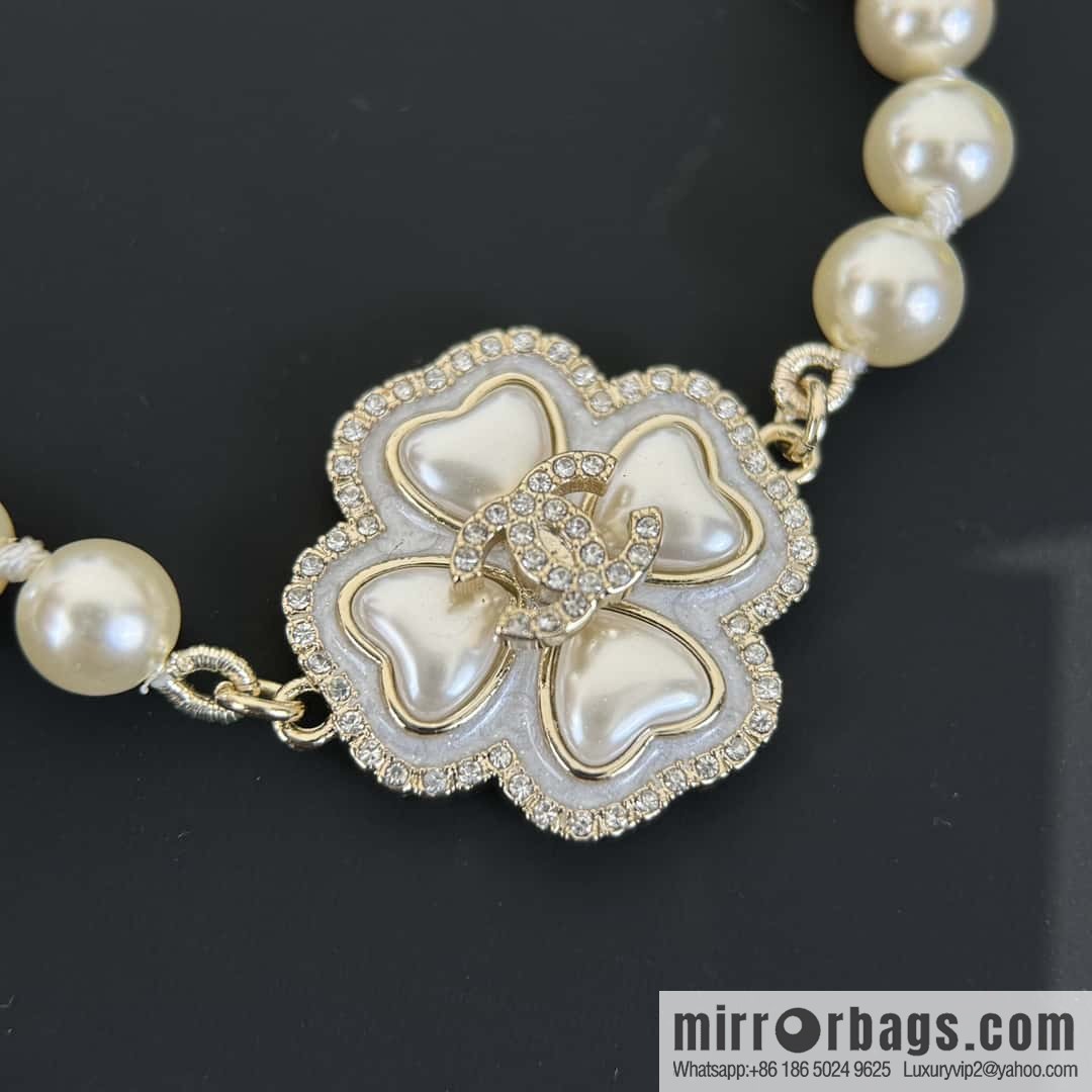 ❗️New ❗️☀️ New ☑️ Chanel Clover Pearl Necklace ☀️