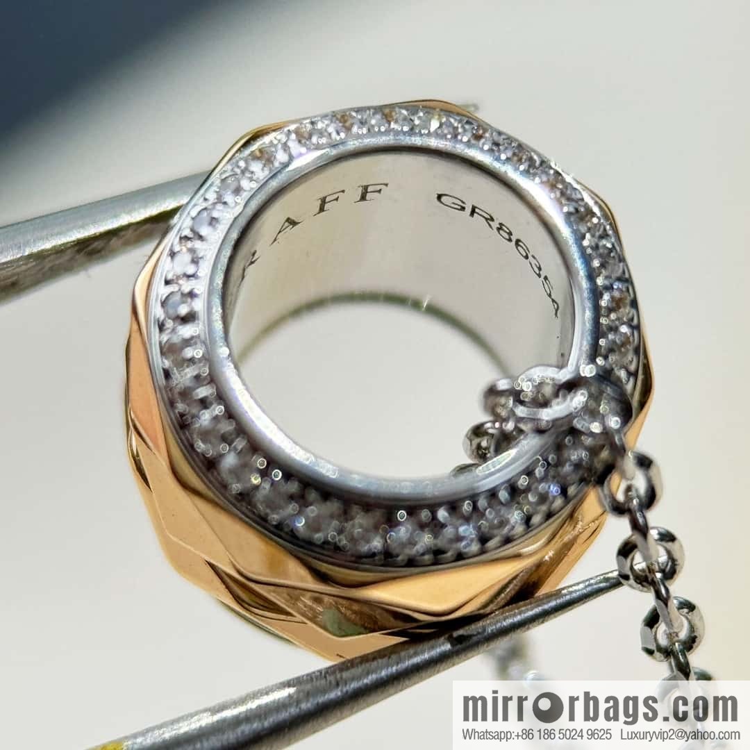 GRAFF Graff three-ring color separation necklace