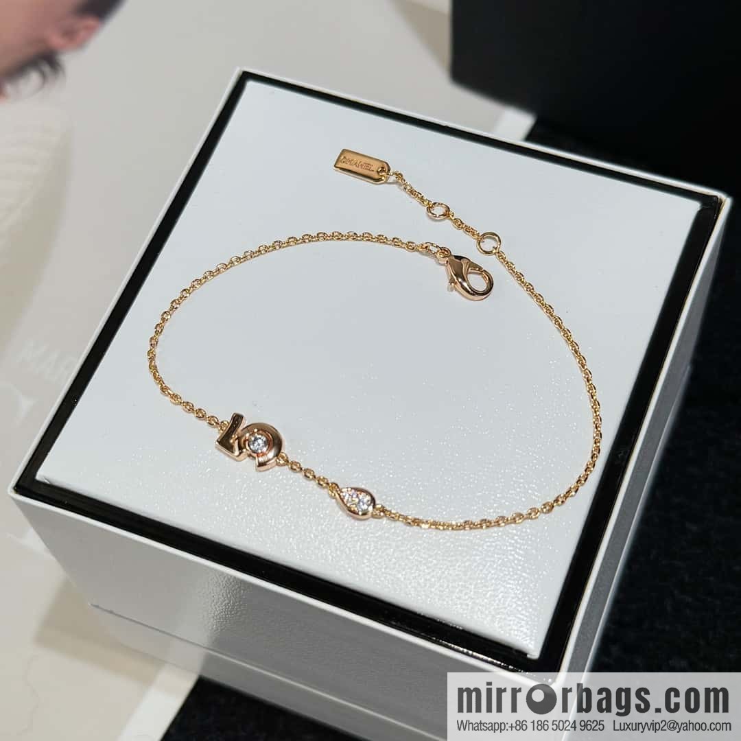 ❗️New ❗️☀️ New ☑️ Chanel COCO series 5 character bracelet ☀️