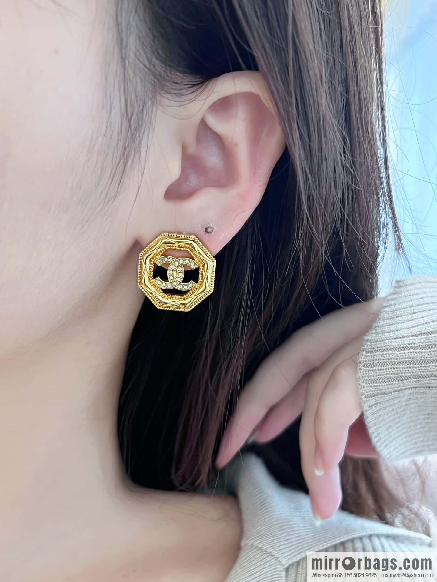 ❗️New ❗️☀️ new ☑️ chanel c1 double c octagonal stud earrings ☀️