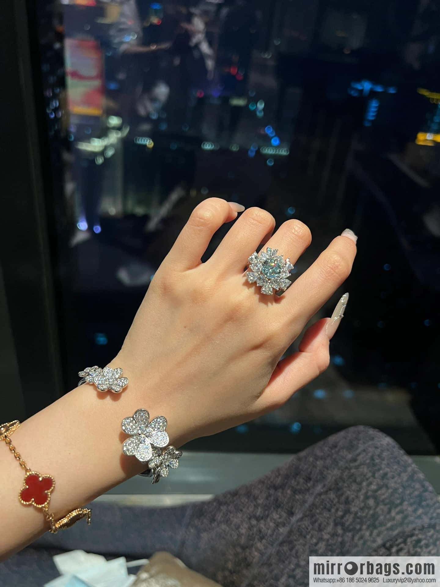 ❗️New ❗️ ☀️ Van Cleef & Arpels Frivole 7 Flower Clover Bracelet ☀