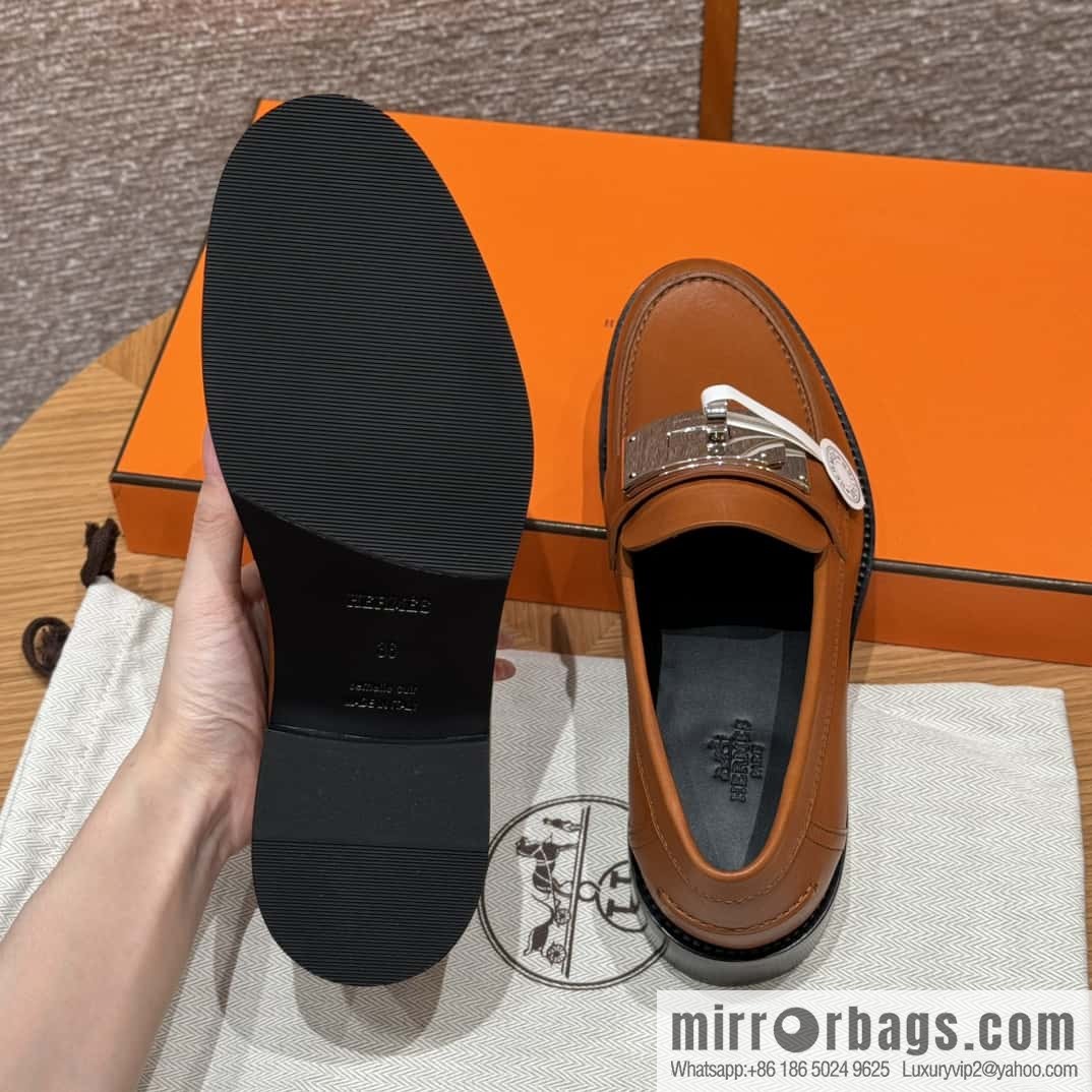 HERMES 101 Hot loafer, natural/Naturel calfskin/Calfskin