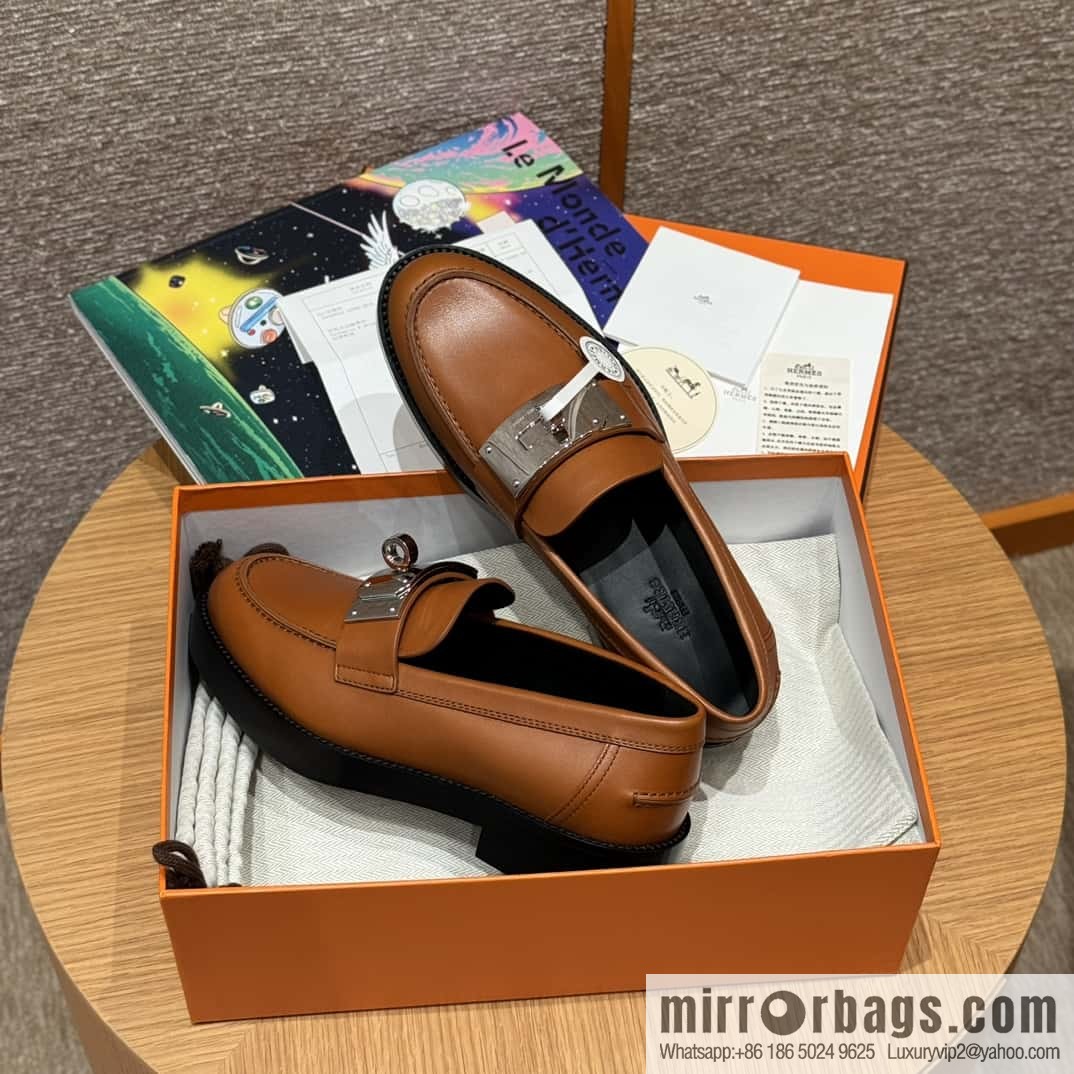 HERMES 101 Hot loafer, natural/Naturel calfskin/Calfskin