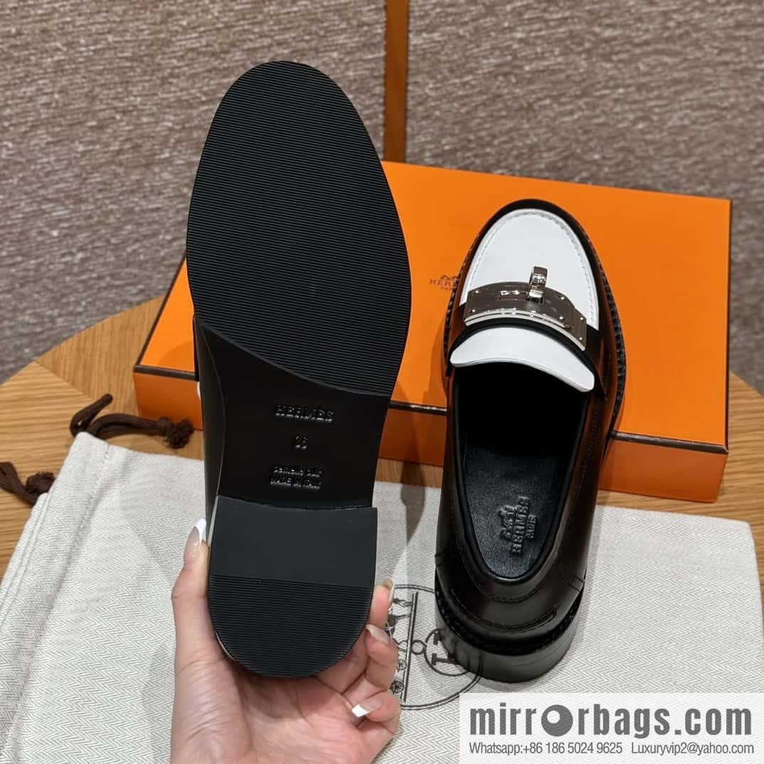 HERMES 101 Hot loafers, black with white/Black with white calfskin/Calfskin