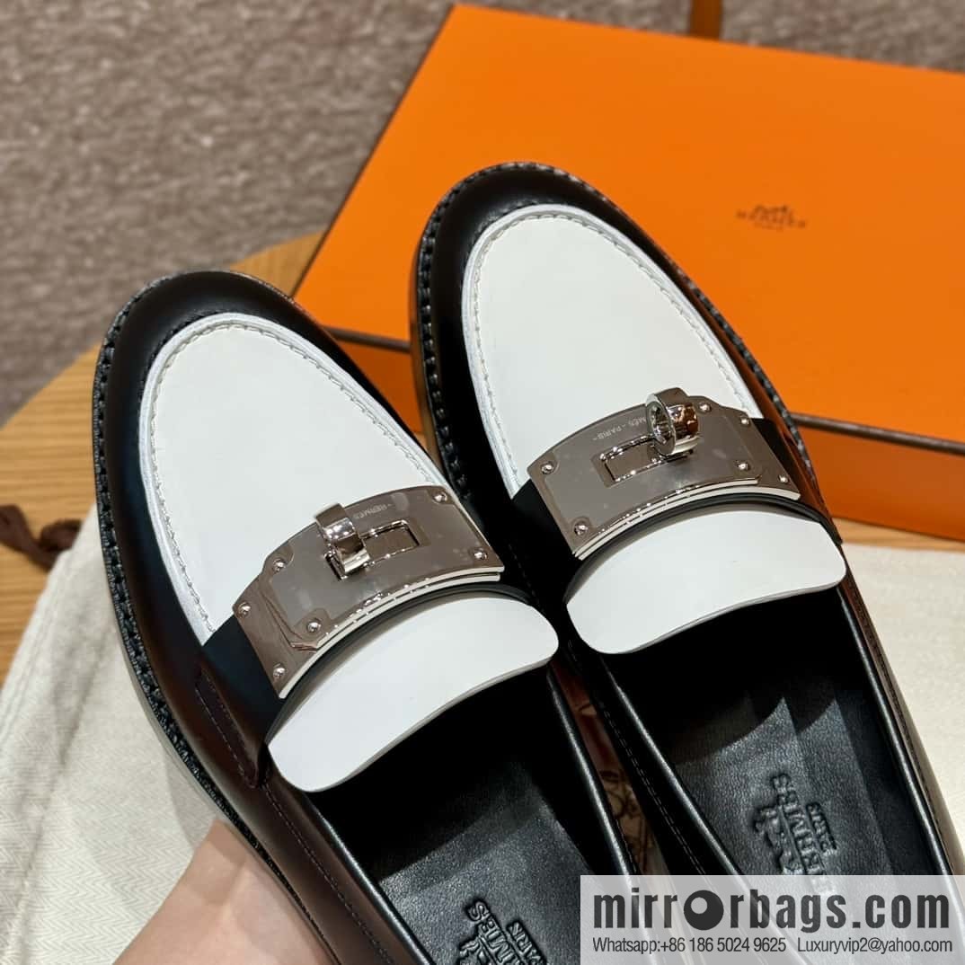 HERMES 101 Hot loafers, black with white/Black with white calfskin/Calfskin
