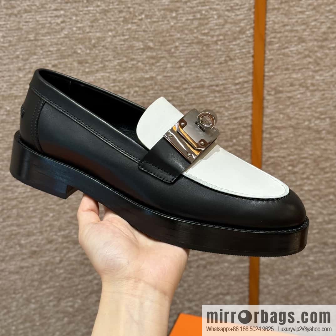 HERMES 101 Hot loafers, black with white/Black with white calfskin/Calfskin