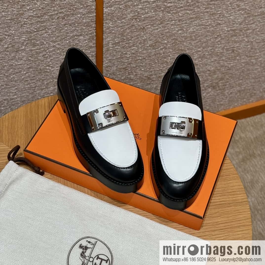 HERMES 101 Hot loafers, black with white/Black with white calfskin/Calfskin