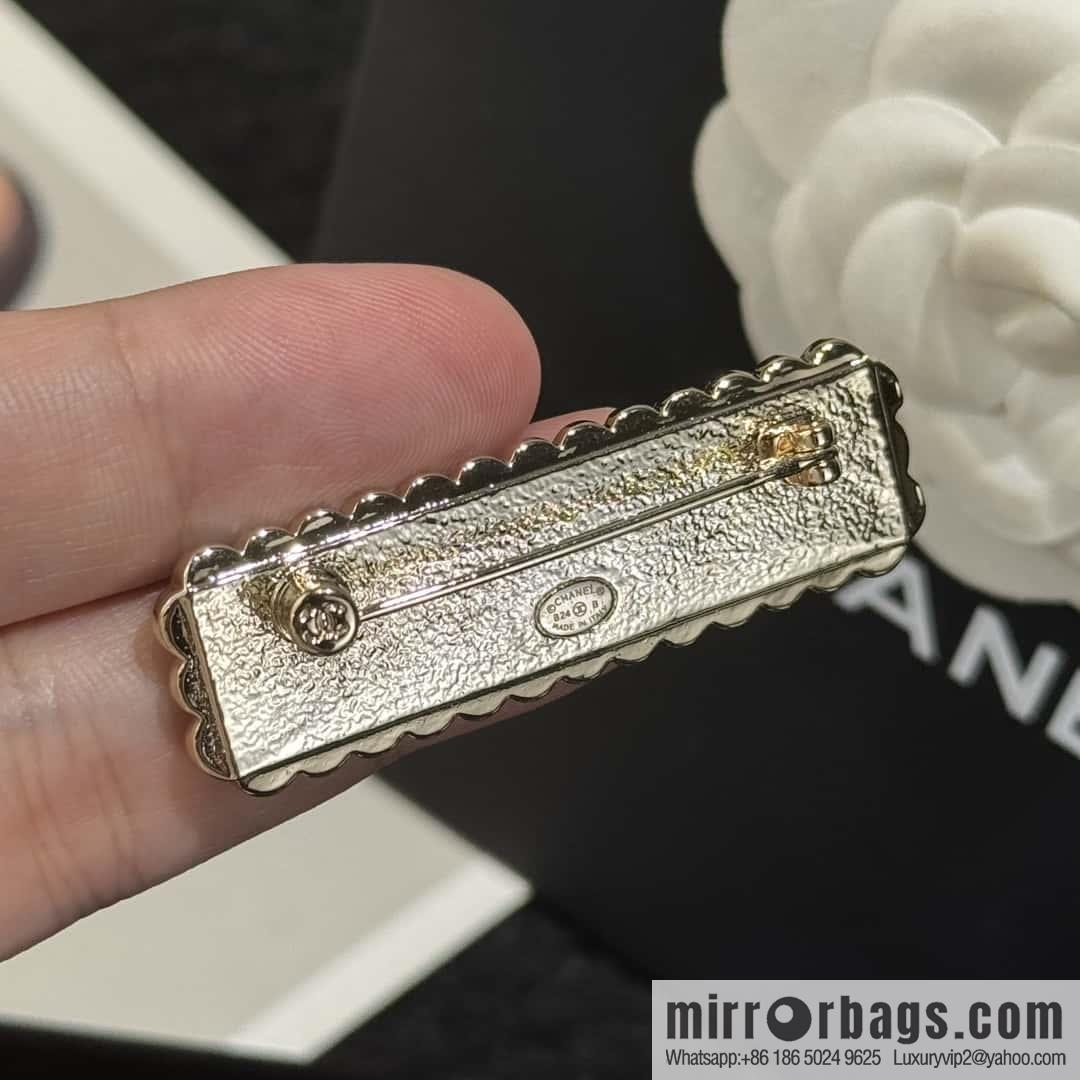 ❗️New ❗️ ☀️ new ☑️ Chanel brand letter brooch ☀️