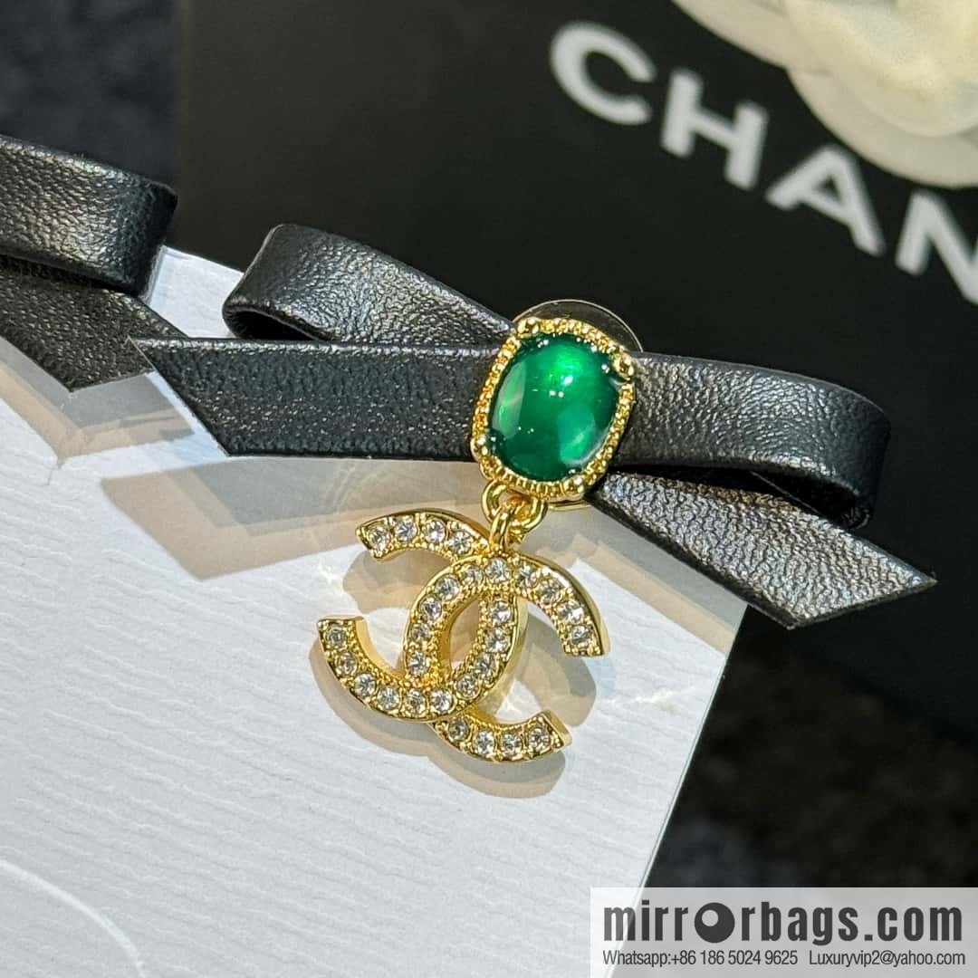 ❗️New ❗️☀️ new ☑️ Chanel double c bow stud earrings ☀️