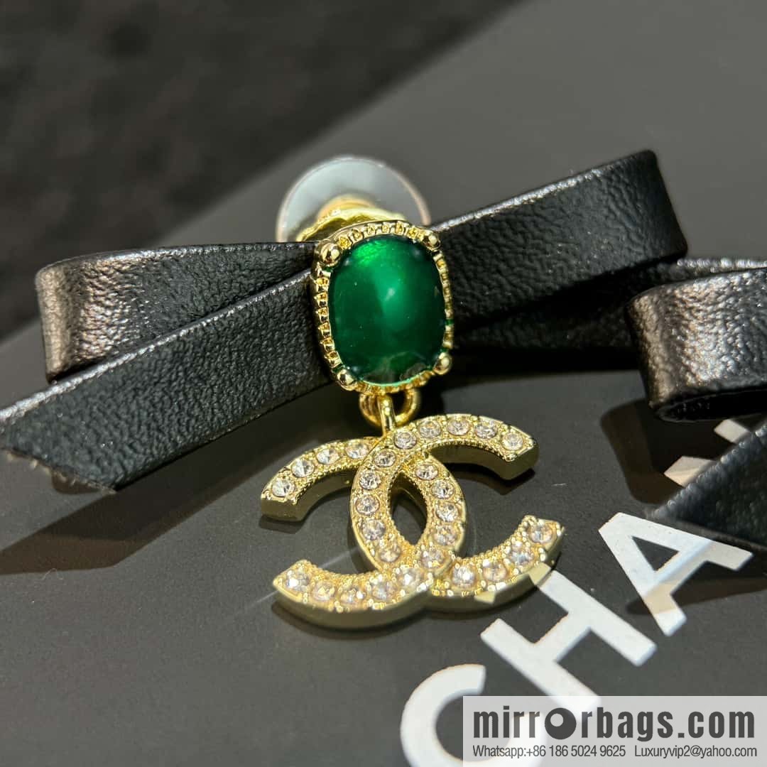 ❗️New ❗️☀️ new ☑️ Chanel double c bow stud earrings ☀️