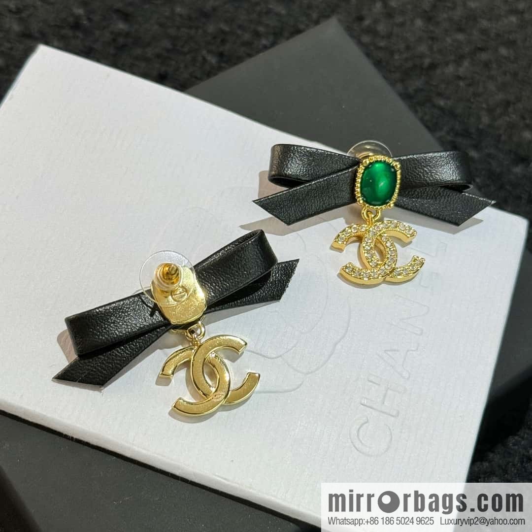 ❗️New ❗️☀️ new ☑️ Chanel double c bow stud earrings ☀️