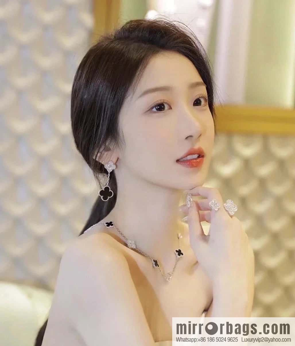 ❗️CNC Version ❗️ ☀️ Van Cleef & Arpels Black Agate Clover Earrings Earrings ☀