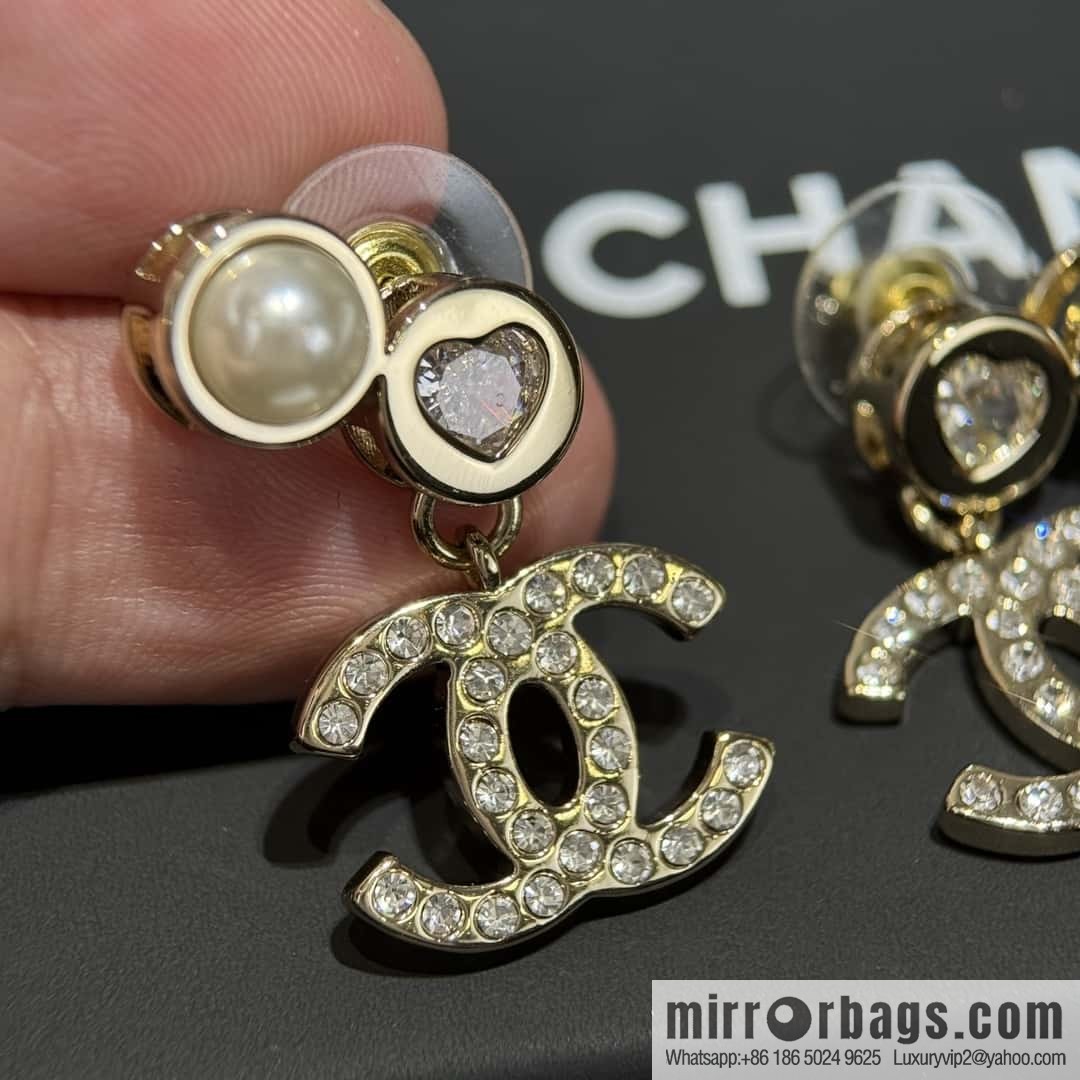 ❗️New ❗️☀️ new ☑️ chanel c2 double c pearl stud earrings ☀️