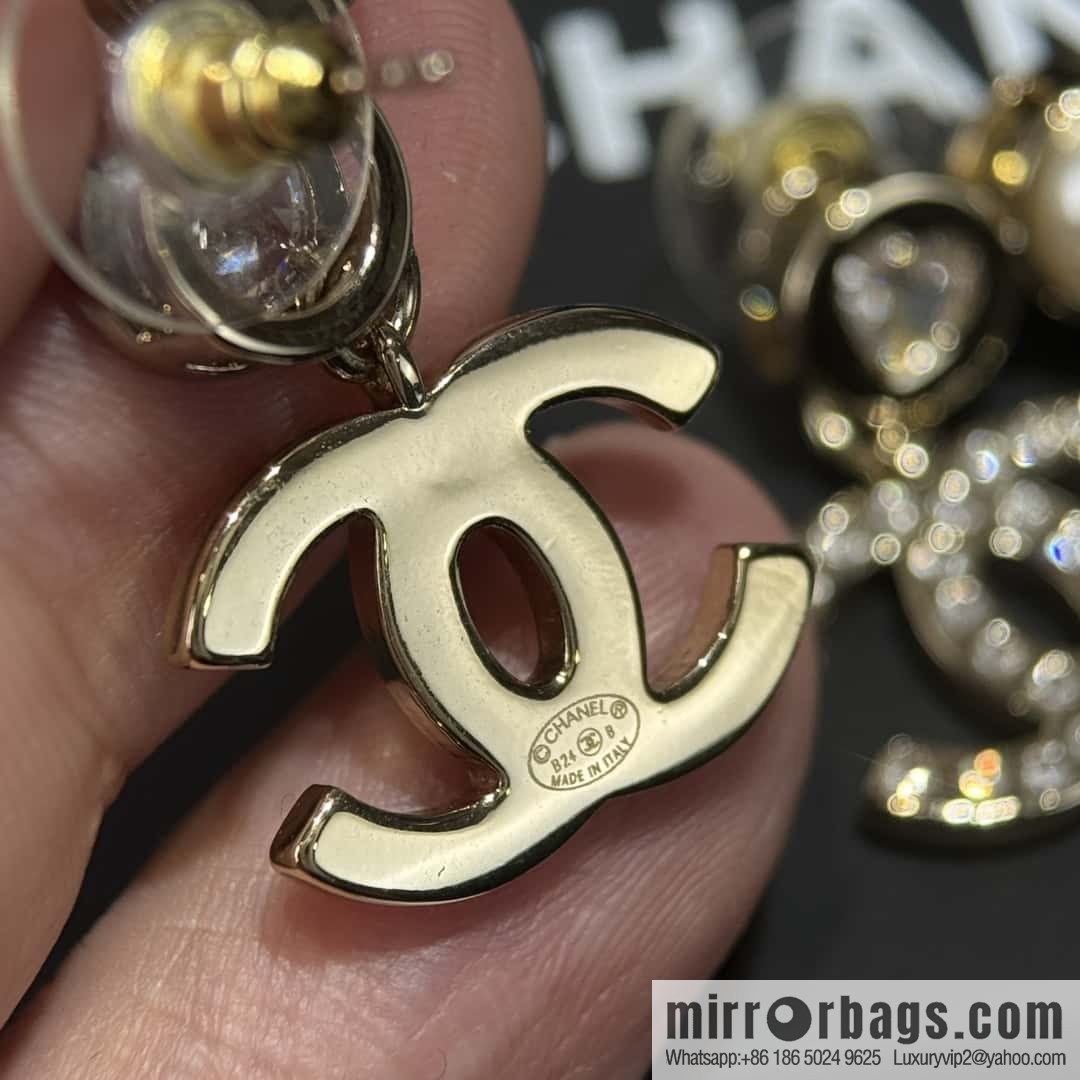 ❗️New ❗️☀️ new ☑️ chanel c2 double c pearl stud earrings ☀️