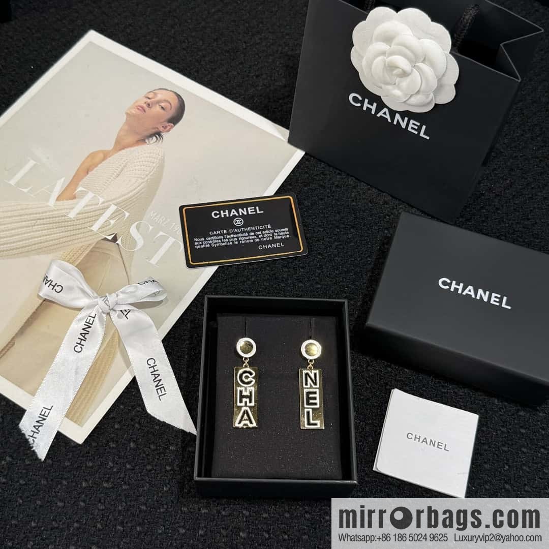 ❗️New ❗️☀️ New ☑️ Chanel c2 double c letter stud earrings ☀️