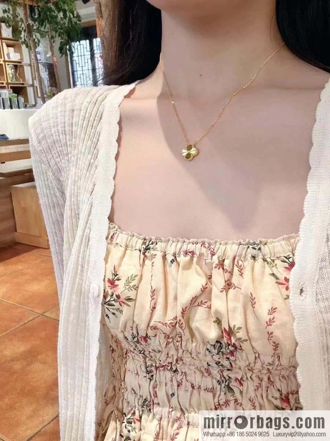 ❗️CNC Version ❗️ ☀️ Van Cleef & Arpels Laser Engraved Clover Necklace ☀