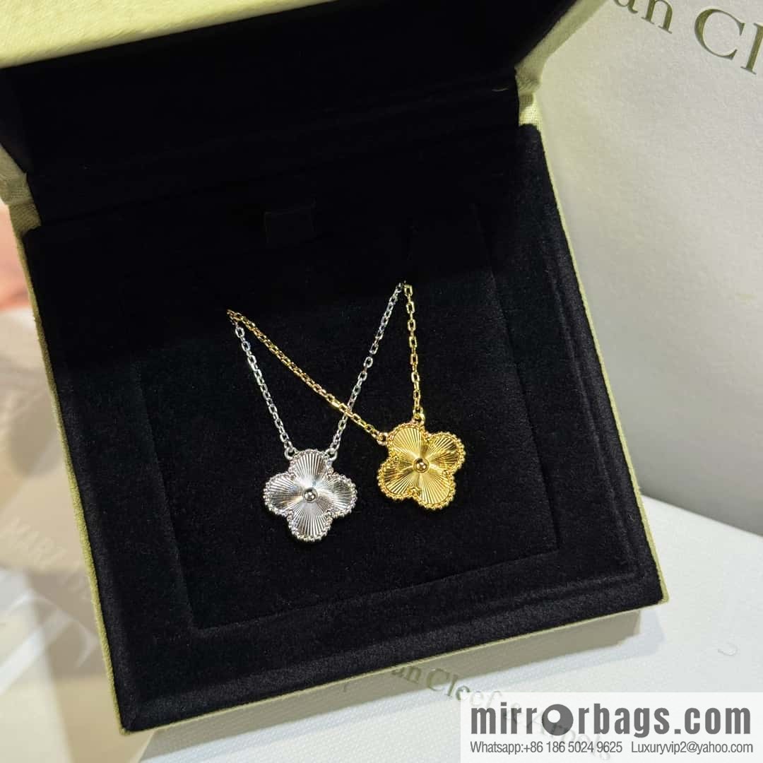 ❗️CNC Version ❗️ ☀️ Van Cleef & Arpels Laser Engraved Clover Necklace ☀