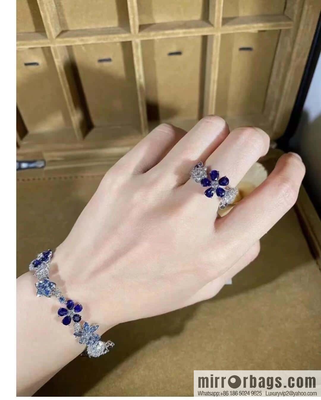 ❗️New ❗️ ☀️ Van Cleef & Arpels A Midsummer Night's Dream Folie des Pres bracelet ☀