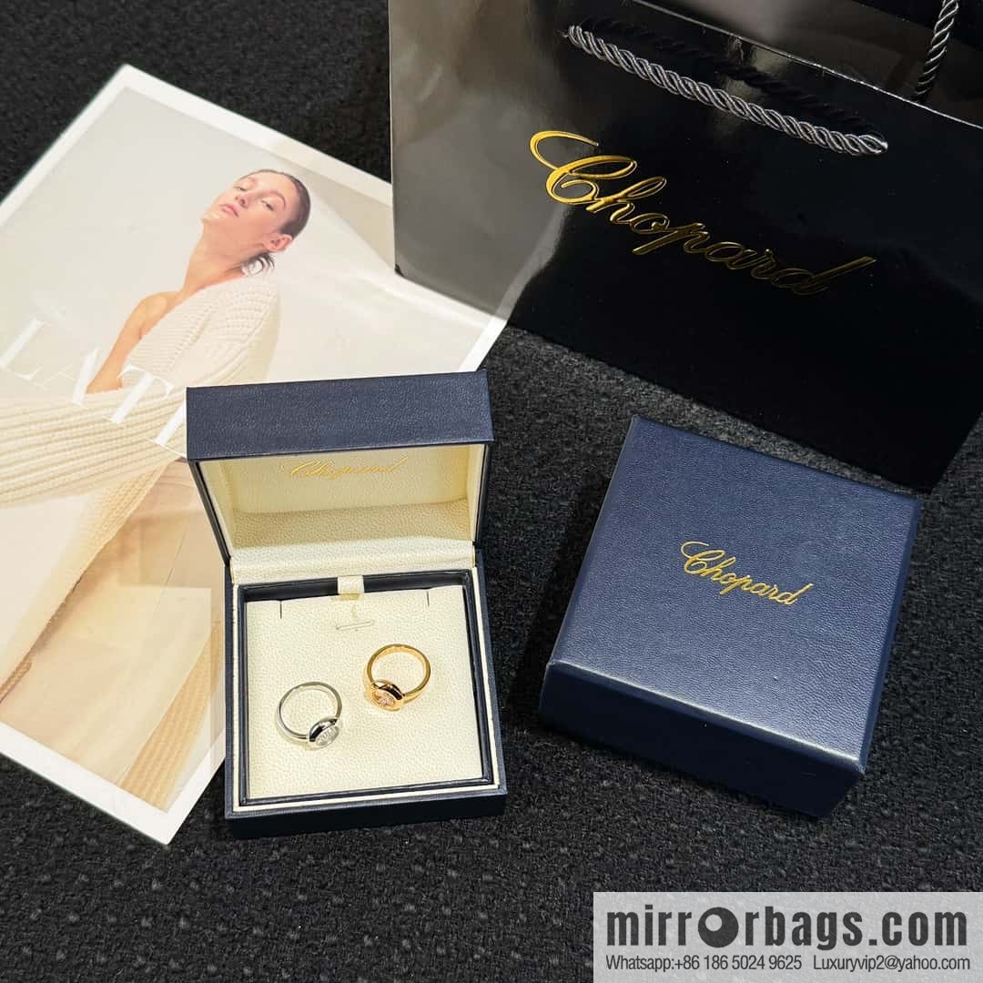 ❗️New ❗️ Chopard HAPPY DIAMONDS Glossy Round Three Diamond Ring