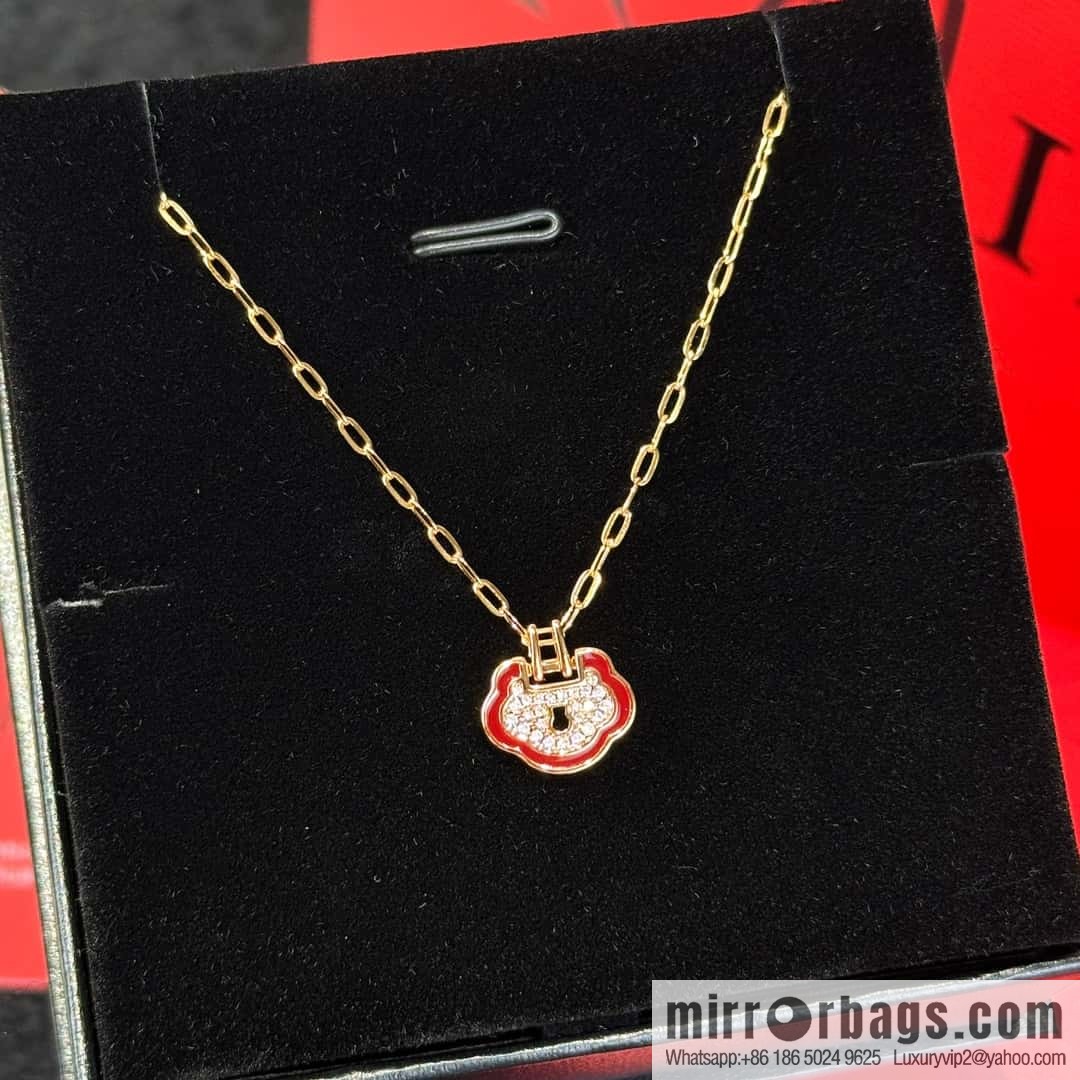 ❗️New ❗️ ☀️ Qeelin Kirin Yu Yi Ruyi Lock Necklace ☀️