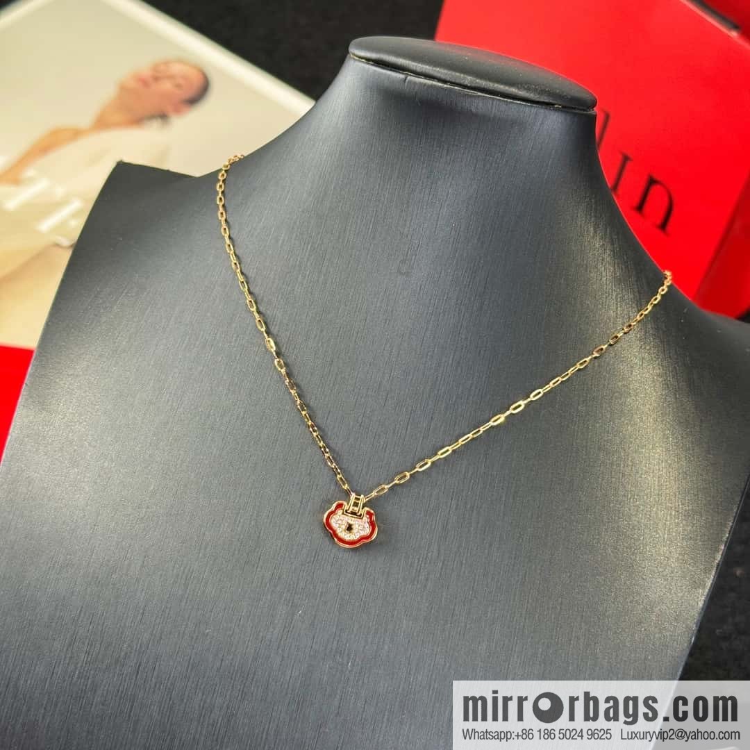 ❗️New ❗️ ☀️ Qeelin Kirin Yu Yi Ruyi Lock Necklace ☀️
