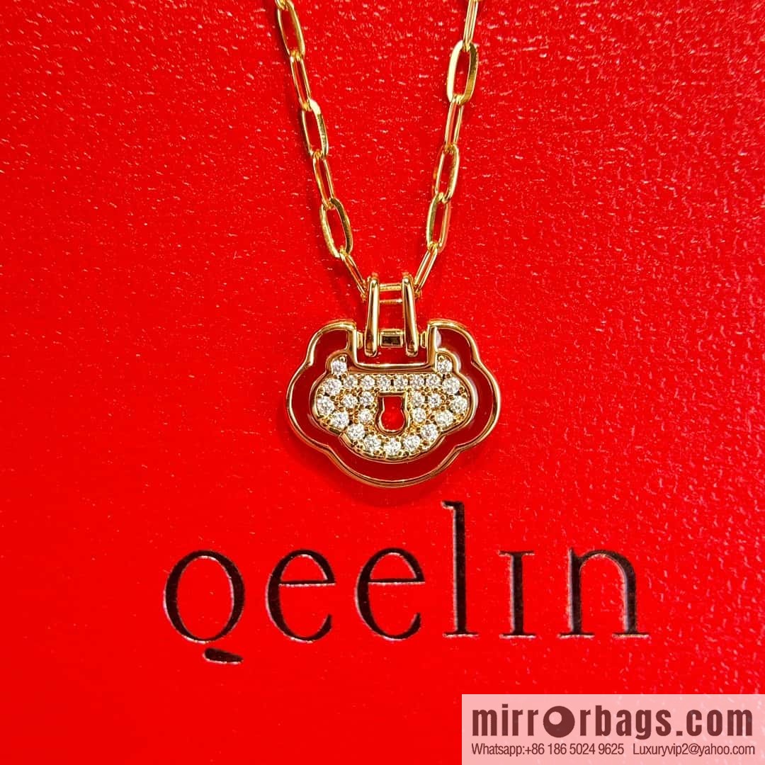 ❗️New ❗️ ☀️ Qeelin Kirin Yu Yi Ruyi Lock Necklace ☀️