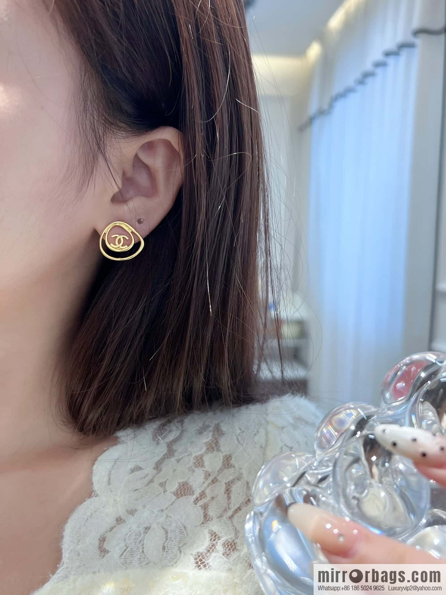 ❗️New ❗️☀️ New ☑️ Chanel c1 double c gold simple hollow stud earrings ☀️