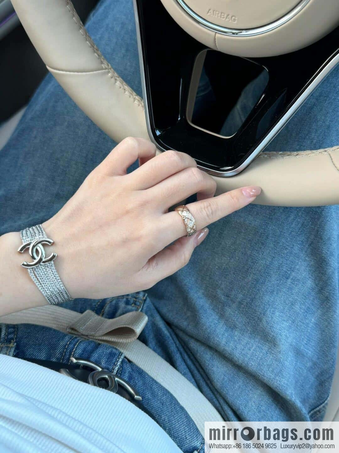 ❗️New ❗️☀️ New ☑️ Chanel Double C Tassel Lava Bracelet ☀️