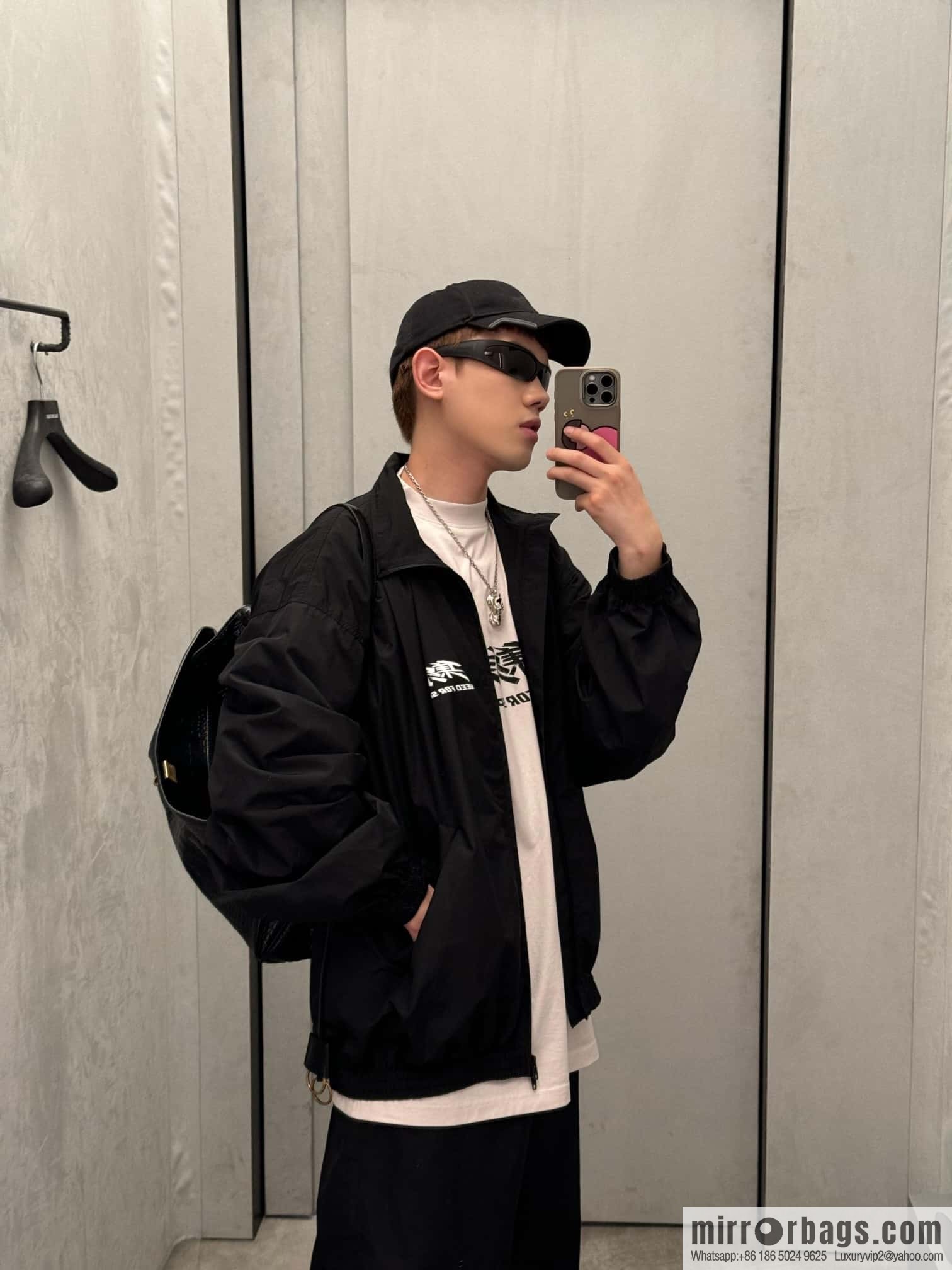 ❗️New ❗️ ☀️ New ☑️ Balenciaga BALENCIAGA Shoes Necklace ☀️