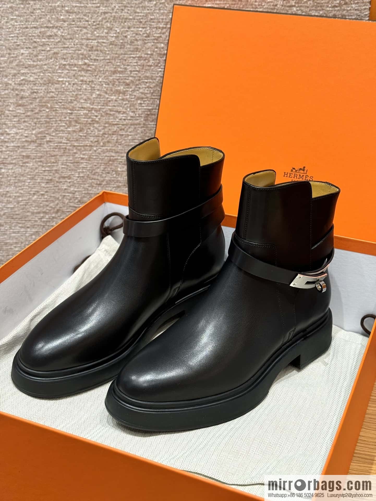 HERMES 203 Veo and Naked Boots, Black/89/Noir Calfskin/Calfskin