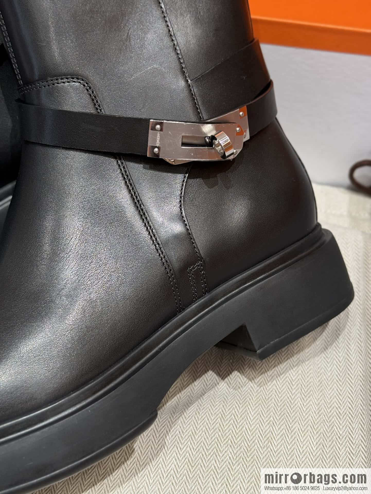 HERMES 203 Veo and Naked Boots, Black/89/Noir Calfskin/Calfskin