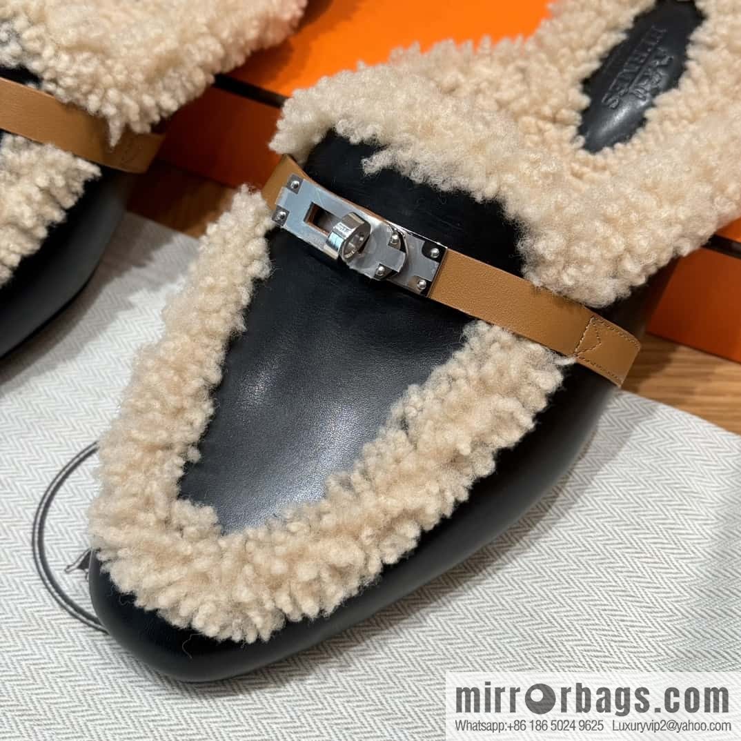HERMES 188 Oz Mule shoes, black/Noir wool/Woolskin/suede/Chamois leather