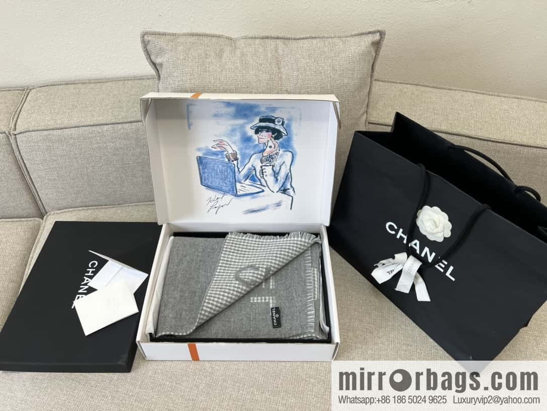 𝐂𝐇𝐀𝐍𝐄𝐋｜𝟐𝟑𝐛 thousand bird grid color matching double-sided cashmere scarf ▪️ gray