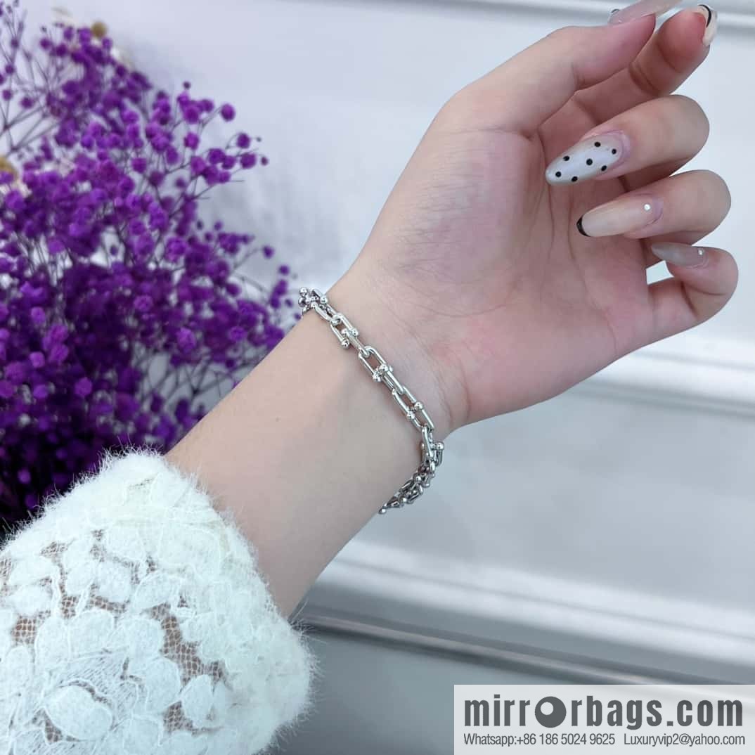❗️New ❗️ ☀️ Original ☀️ Tiffany & co Tiffany U-chain bracelet ☀️