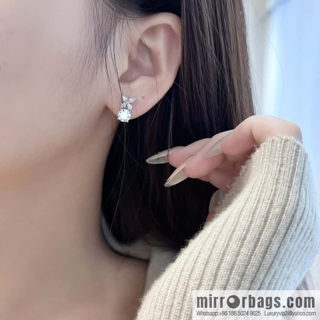 ❗️New ❗️ GRAFF butterfly single diamond stud earrings
