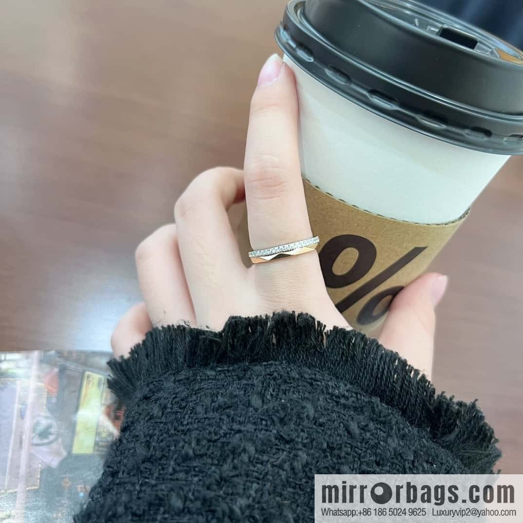 ❗️New ❗️ (one) GRAFF diamond ring