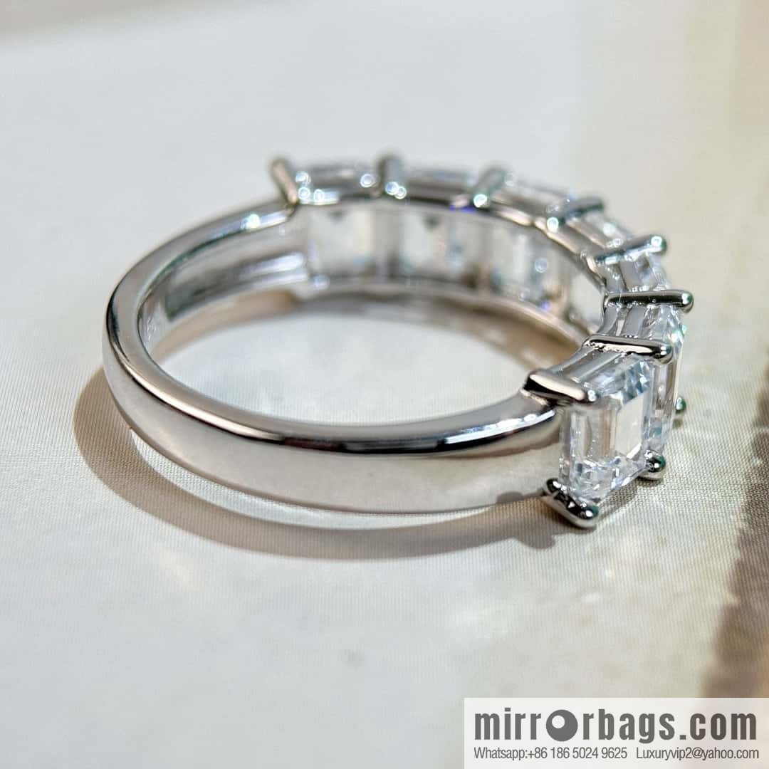 ❗️New ❗️ New ☑️ TIFFANY & Co. Single Row Diamond Ring
