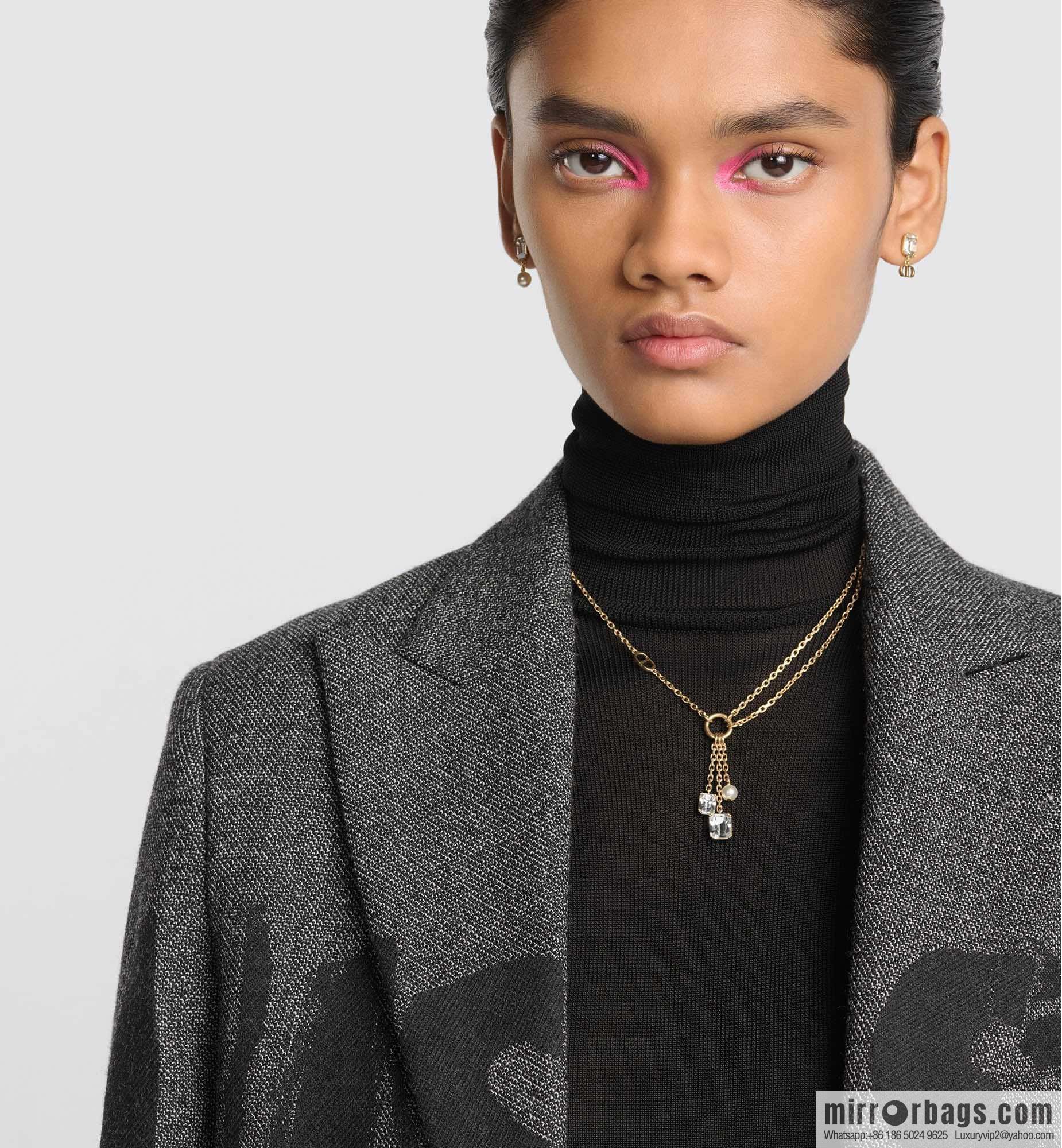 New ☑️ DIOR fringed pearl square diamond necklace